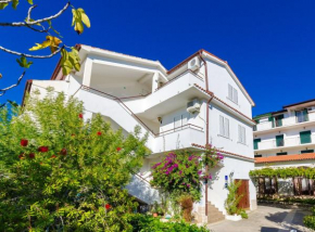 Apartments Anica J